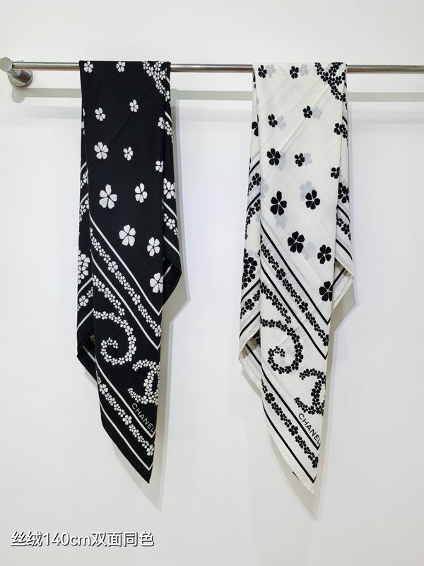Chanel Scarf 140X140cm 70%羊绒30%真丝 E110102